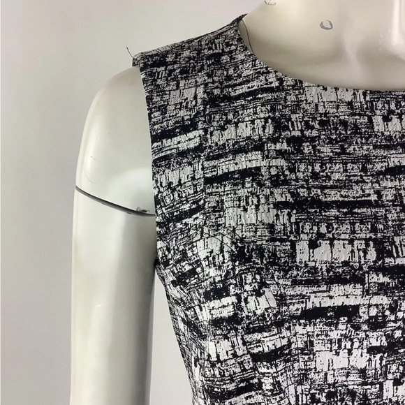Diane Von Furstenberg Sz 10  Jaelyn Fit & Flare Dress In Abstract Print - Picture 3 of 10